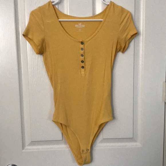 Hollister Tops - Hollister Short Sleeve Ribbed Bodysuit